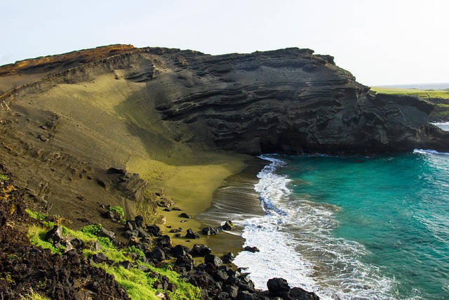 green-sand-beach-7313751_640